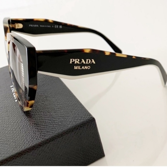 Prada Sunglasses New in Case - Picture 3 of 4